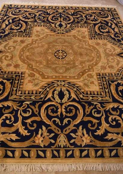 8x10 hand knotted Indo-Tibetan rug with cobalt blue field; 40-24524