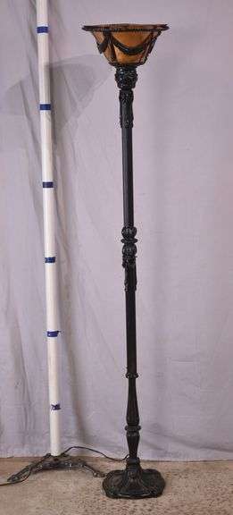 Ornate iron floor lamp with copper top; 6117-044