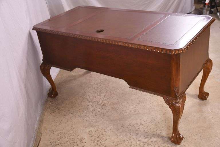 Cherry Chippendale style kneehole desk with leather top; 1130-109