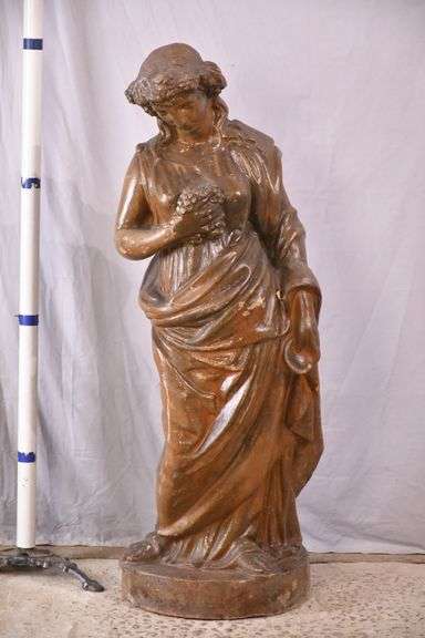 Terracotta statue of a woman; 336-3886