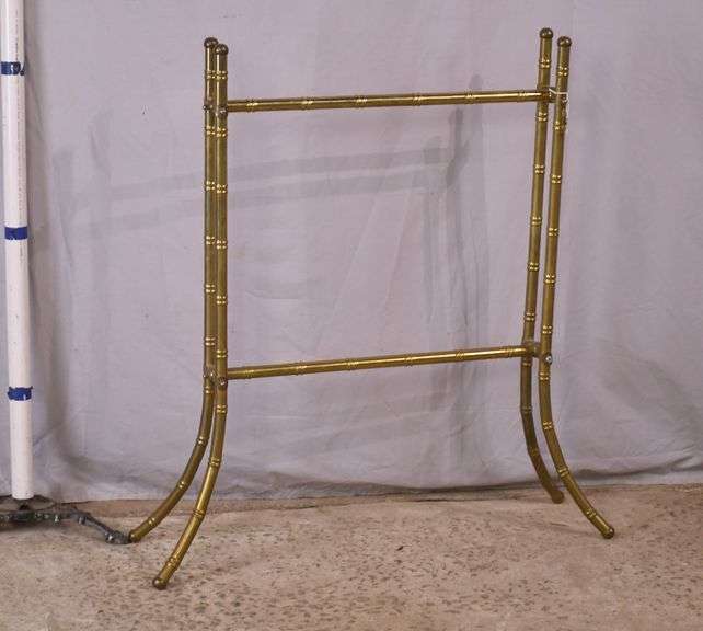Brass cane-cut quilt rack; 6117-015