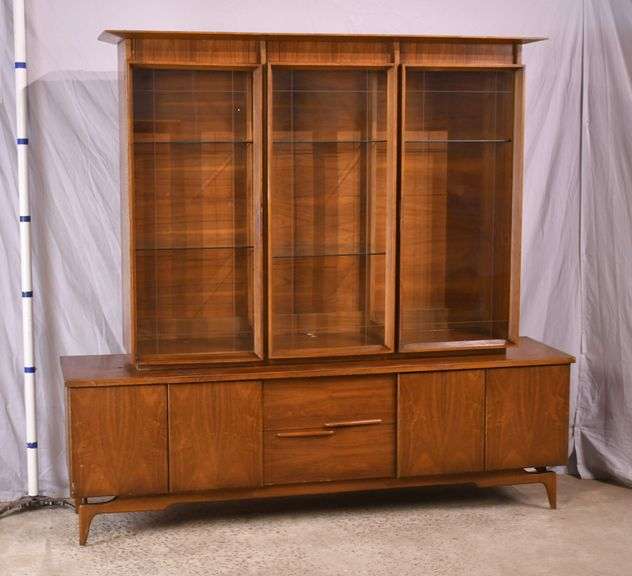 Walnut mid-century 2 part china cabinet; 55-11233