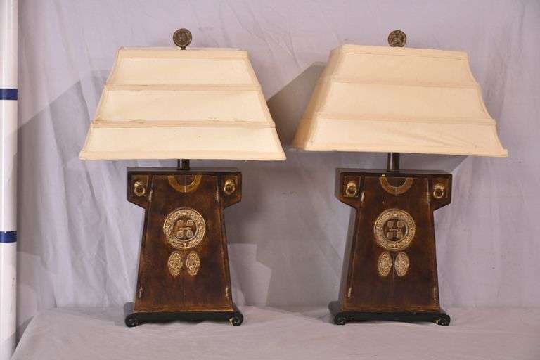 Pair of Oriental style lamps with shades; 10271-009