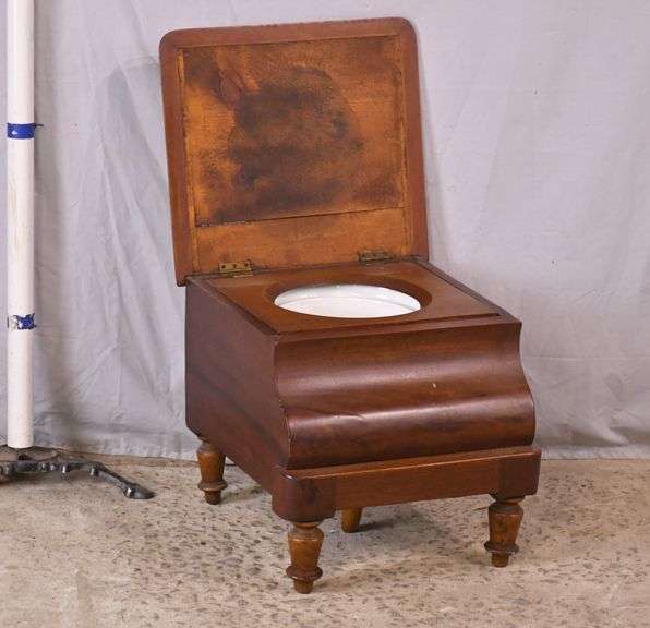 Early mahogany chamber pot with turned legs; 6117-047
