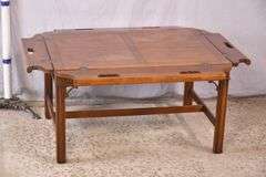 Baker mahogany butler's tray style coffee table; 1130-102