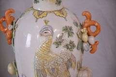 Ornate Oriental style ceramic lamp; 10271-011