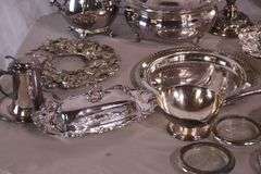 Large group of miscellaneous silverplate items; 6117-050B