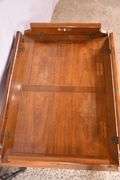 Baker mahogany butler's tray style coffee table; 1130-102