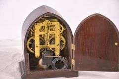 Seth Thomas clock with convex glass door and mahogany case; 6117-016