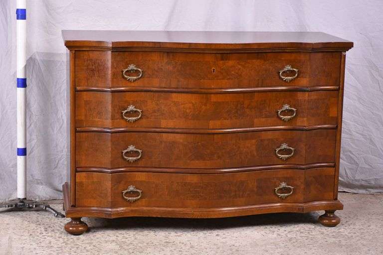 Italian banded burl wood serpentine front 4 drawer dresser; 68-7876