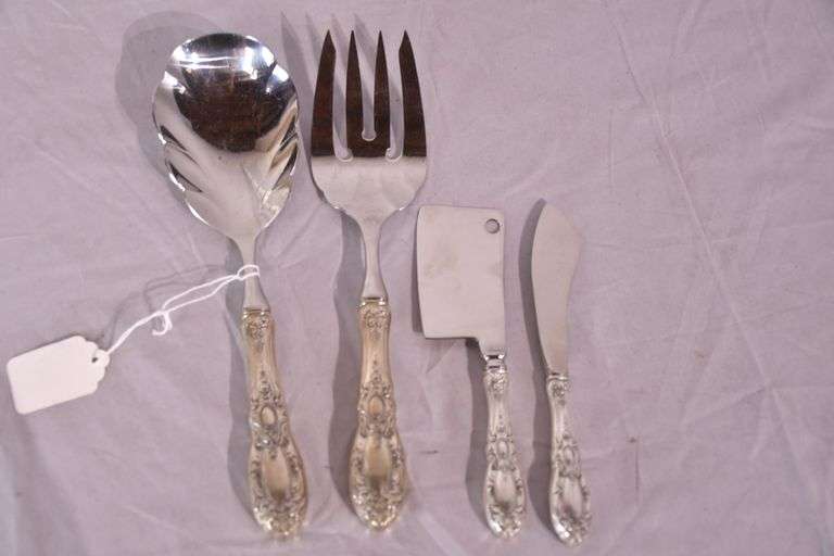 Set of 4 Towle "King Richard" serving pieces with sterling handles; 971-254