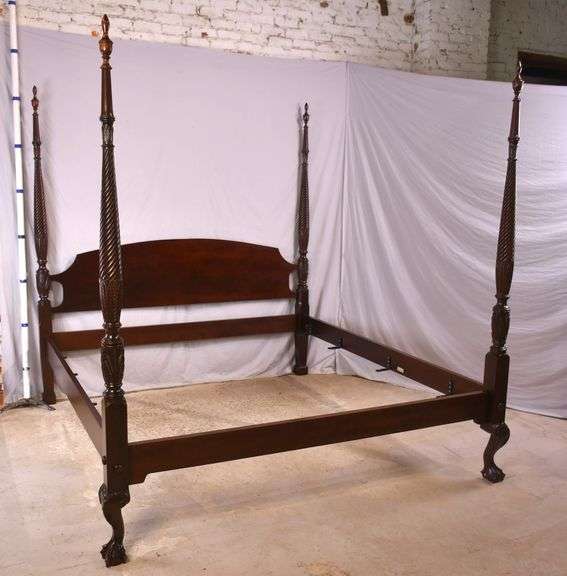 Carved mahogany king size 4 poster rice bed with rails; 68-6929