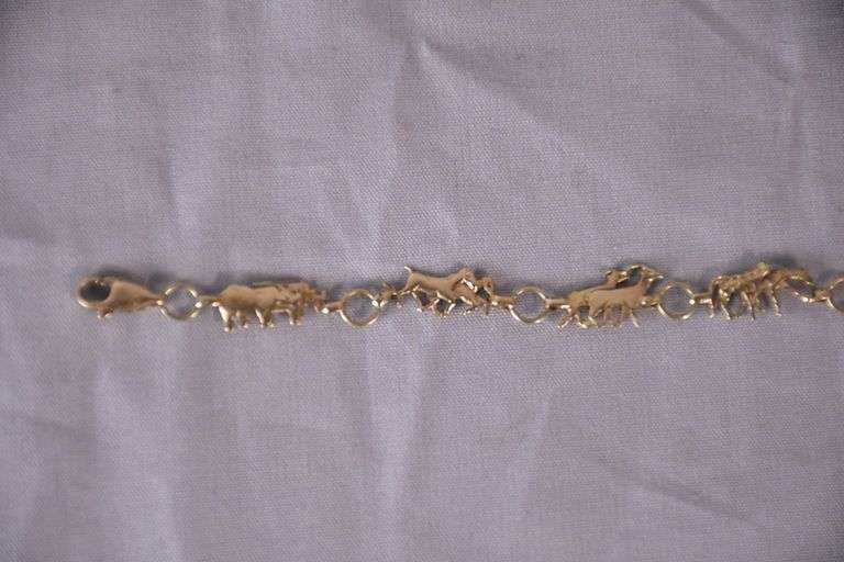 10kt gold Noah's Ark bracelet; 13227-012