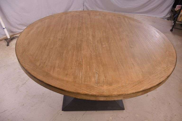 Nest Home round distressed top dining table with black metal base; 579-717