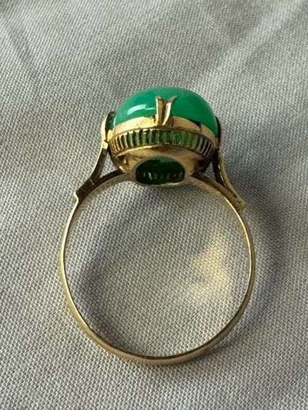 14k gold solitaire chrysoprase cocktail ring; 13227-015