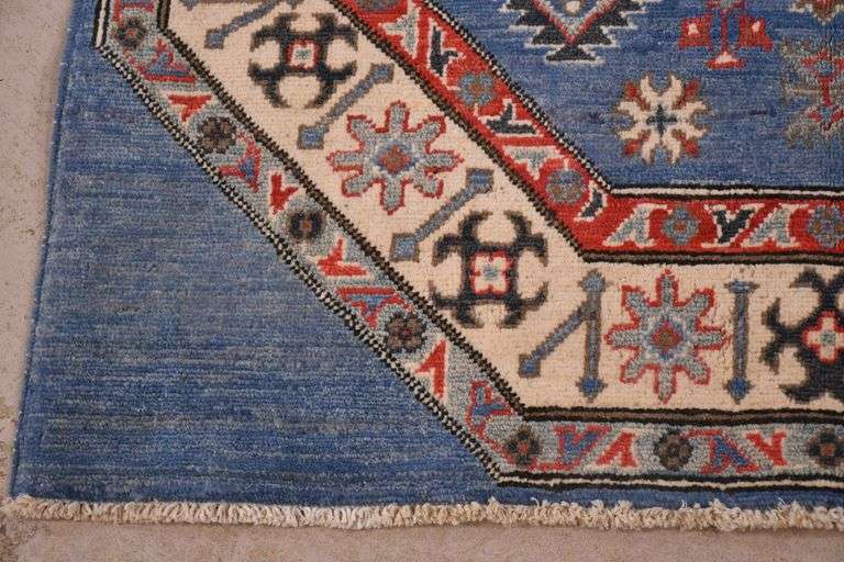 3.8'x3.11' hand knotted Persian Kazak rug with blue field; 40-135714