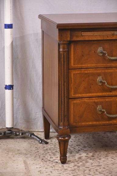 Henredon inlaid walnut 3 drawer bedside chest with brushing slide; 68-6865C