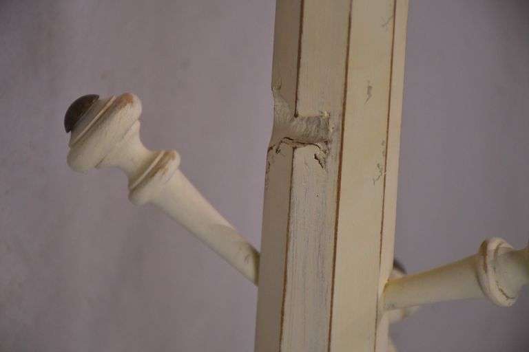 Off-white hall stand/hat rack; 1044-122