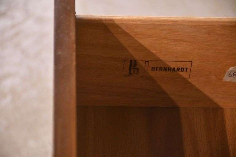 Bernhardt oak campaign style 3 drawer bachelor's chest; 68-6816C