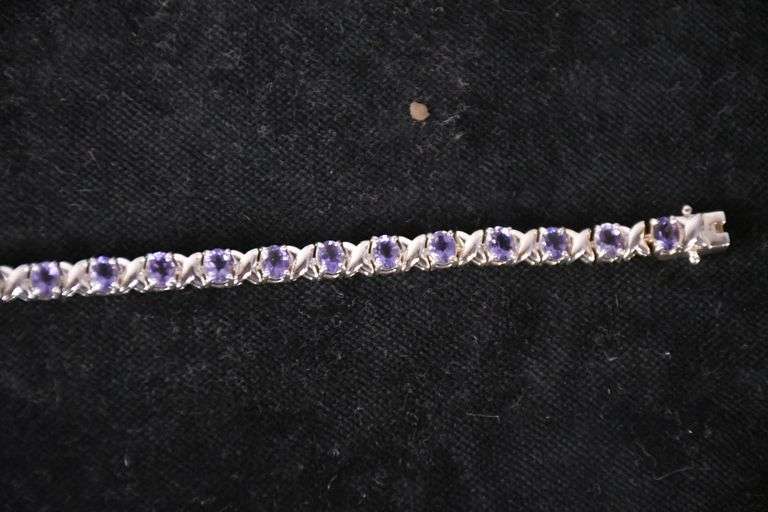 Sterling silver tanzanite bracelet; 155-1085