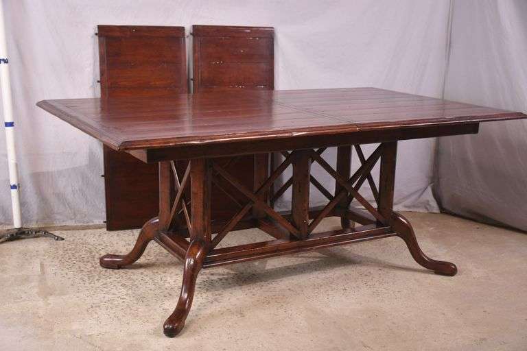 Distressed trestle base dining table with 2 leaves; 68-6842