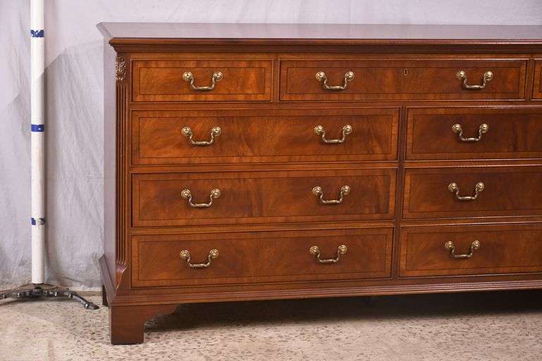 Ethan Allen inlaid crotch mahogany 9 drawer dresser; 68-6897C