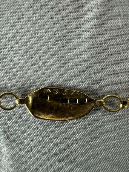 10kt gold Noah's Ark bracelet; 13227-012