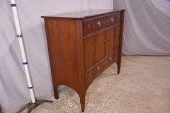 Drexel Heritage mahogany server with reeded columns; 68-6858