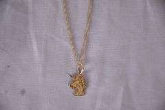 R&B 10kt gold necklace with unicorn head pendant; 13227-020