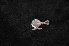 14kt white gold fish pendant; 13227-013