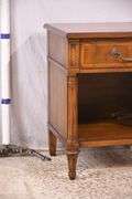 Henredon inlaid walnut single drawer open front nightstand; 68-6865D