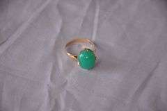 14k gold solitaire chrysoprase cocktail ring; 13227-015