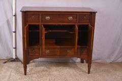 Drexel Heritage mahogany server with reeded columns; 68-6858