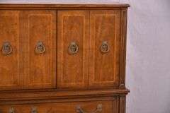 Henredon inlaid walnut chest on chest with fitted interior; 68-6865A