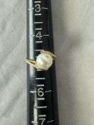 14kt gold solitaire pearl ring; 13227-017