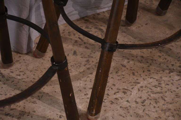 Set of 4 bar chairs with iron foot rests; 1116-727