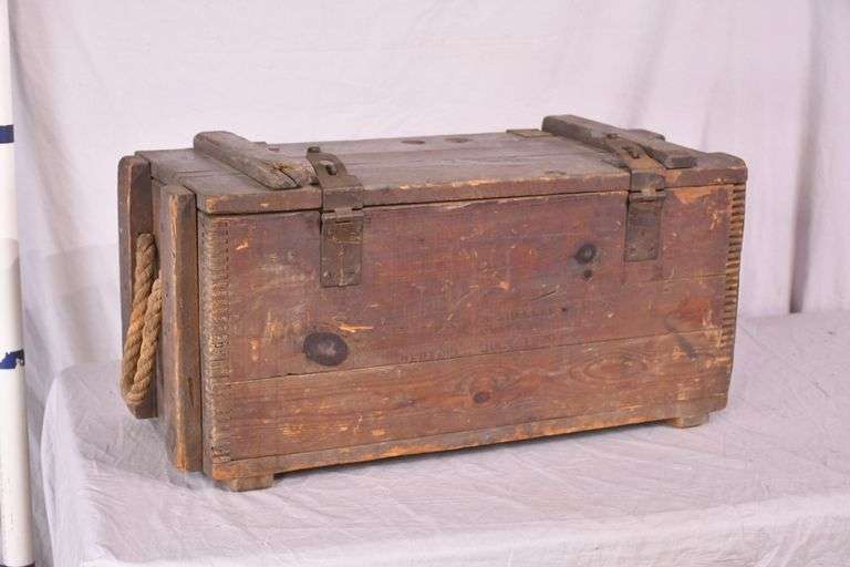 Vintage pine ammo/tool box; 55-12339