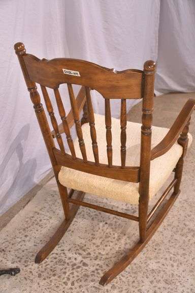 Spindle back open arm rocker with off-white fabric seat; 5038-009