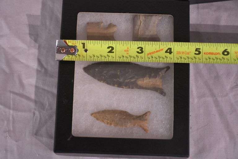 Group of miscellaneous Native American spearheads in 3 black cases; 12133-013