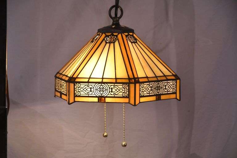 Hexagonal stained glass hanging light; 1116-732