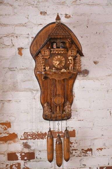 Heinzmann "Black-Forest-Star" German Cuckoo clock; 9485-106