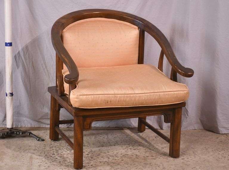 Oriental style open armchair; 192-3092