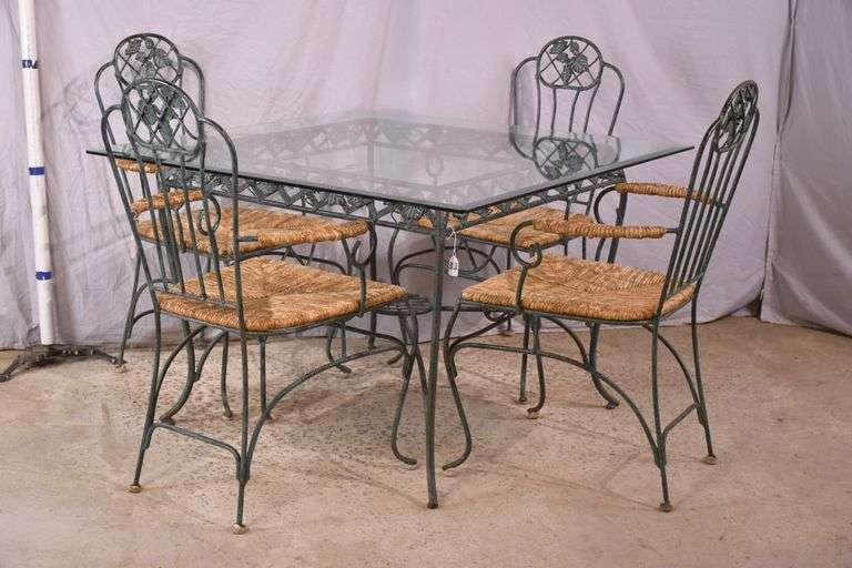 5 piece green iron dining set; 1116-746
