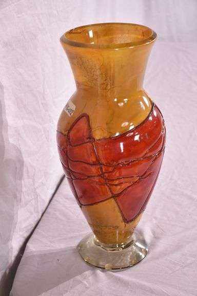 Large art glass vase; 14435-012