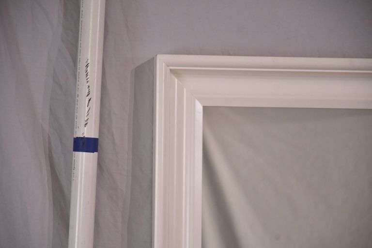 Large mirror with white frame; 55-12190