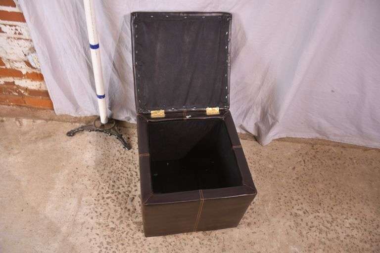 Brown synthetic leather lift top storage box/bench; 55-12267