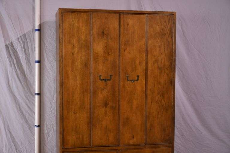 Henredon "Artefacts" oak armoire with fitted interior; 55-12171