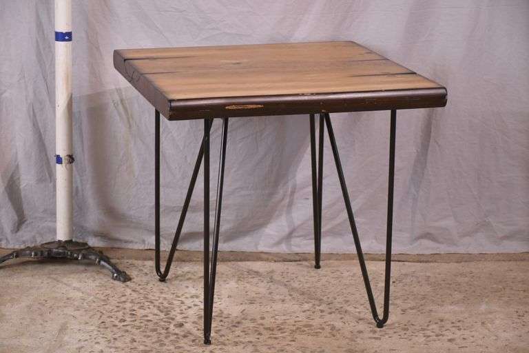 Coaster wooden top side table with black metal hairpin legs; 74-12902