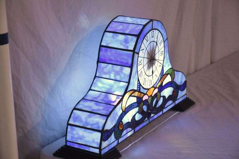 Stained glass Napoleon style mantle clock with lighted interior; 1116-734
