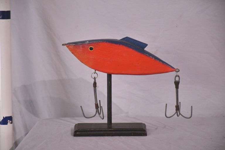Carved wooden rattle trap sculpture; 13-205